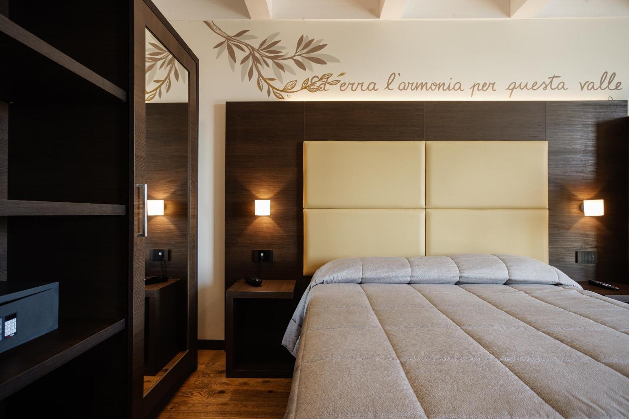 Hotel Ristorante Da Tonino Recanati Ngoại thất bức ảnh